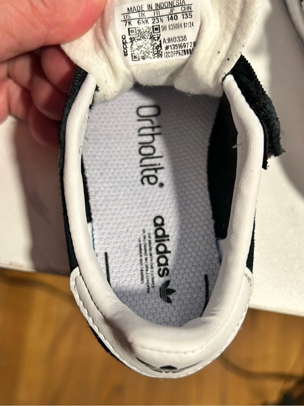 adidas no box